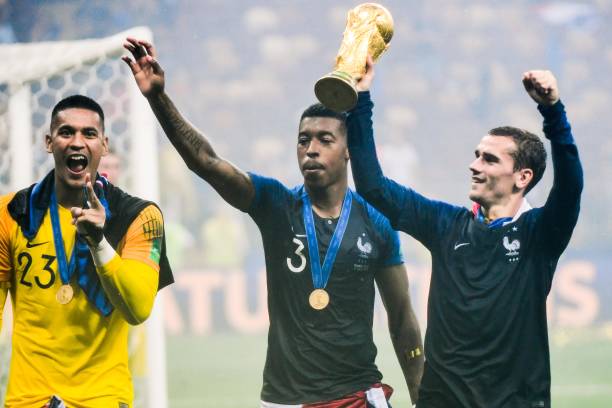 到他的領導 到他的領導